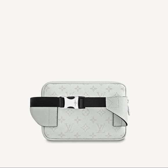 LV outdoor bumbag - Picture 2 of 4